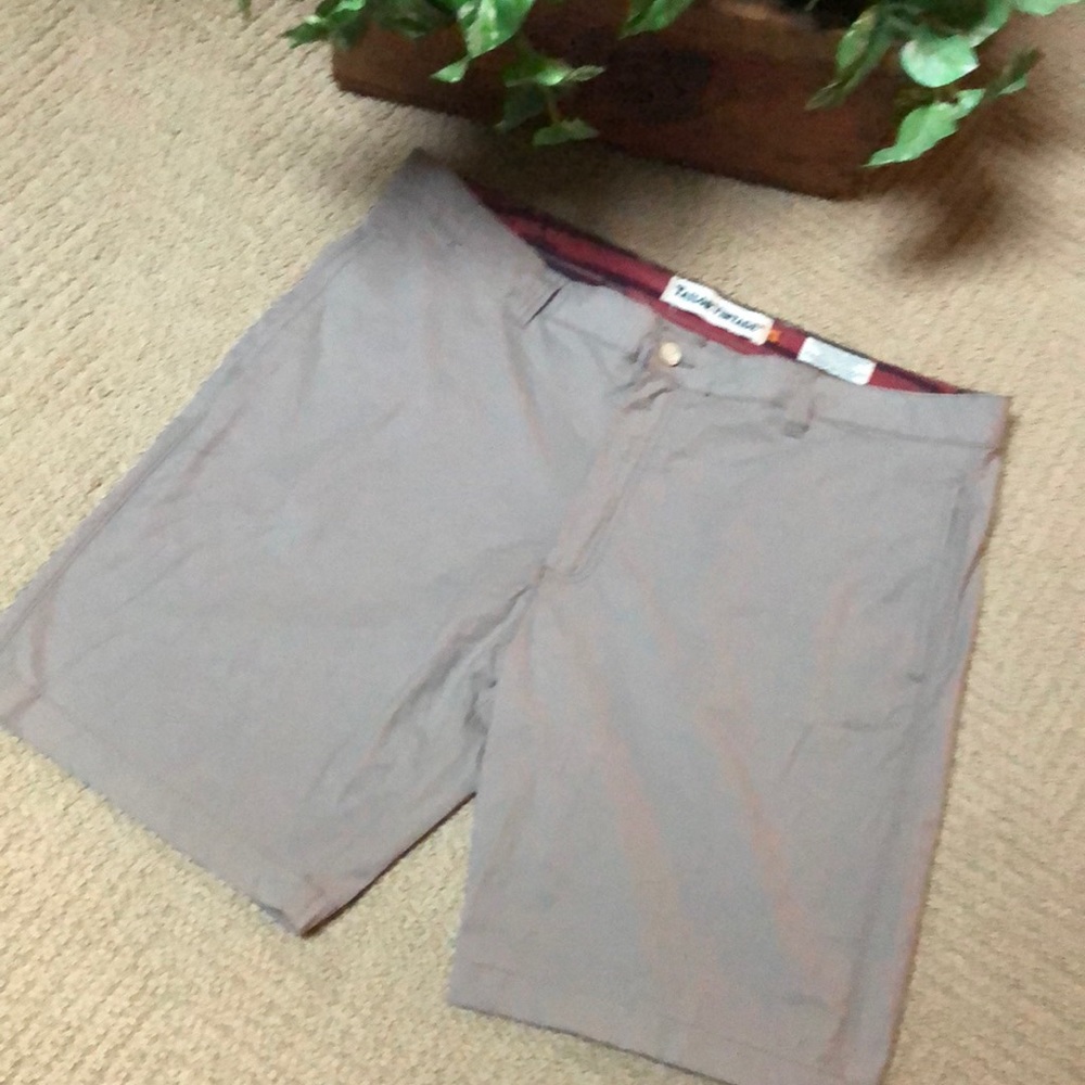 Taylor Vintage khaki shorts